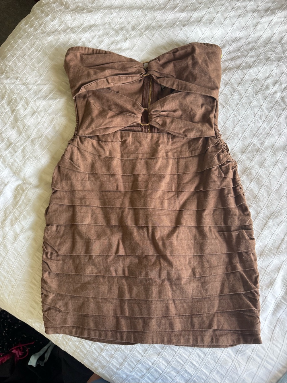RUNAWAY CUTOUT MINI BROWN DRESS